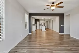 32300 N Daylight Dr, San Tan Valley, AZ 85144 - Photo 16