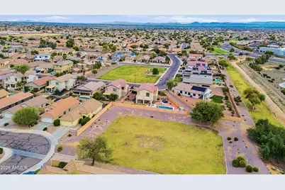 32300 Daylight Drive, San Tan Valley, AZ 85144 - Photo 40