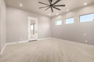 34315 N 5th Ave, Phoenix, AZ 85085 - Photo 8