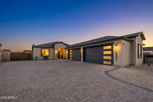 3912 S Kyrene Rd, Tempe, AZ 85282 - Photo 1