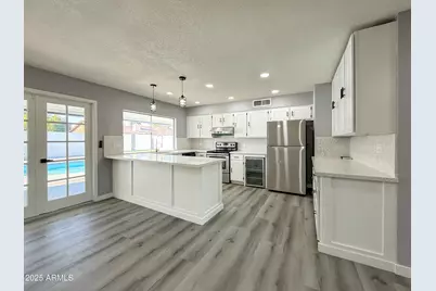 4638 W Midway Avenue, Glendale, AZ 85301 - Photo 6