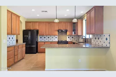 14226 W Wethersfield Road, Surprise, AZ 85379 - Photo 48