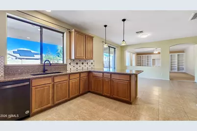 14226 W Wethersfield Road, Surprise, AZ 85379 - Photo 10