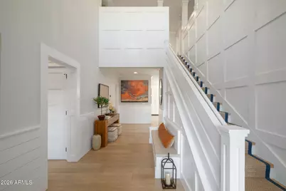 5627 E Monterosa Street, Phoenix, AZ 85018 - Photo 2