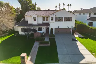 5627 E Monterosa St, Phoenix, AZ 85018 - Photo 1