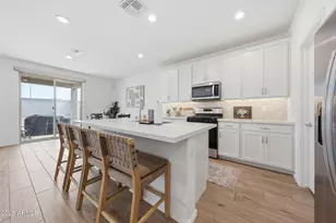 753 N 107th Dr, Avondale, AZ 85323 - Photo 2