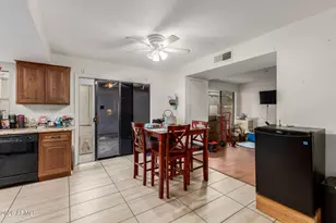 8802 N New World Dr, Glendale, AZ 85302 - Photo 10