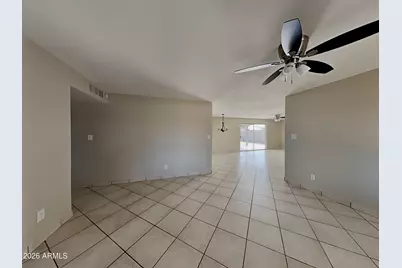 8645 W Glenrosa Avenue, Phoenix, AZ 85037 - Photo 2