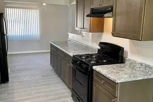 7519 N 59th Ln, Glendale, AZ 85301 - Photo 8