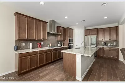 18427 W Pasadena Avenue, Litchfield Park, AZ 85340 - Photo 8