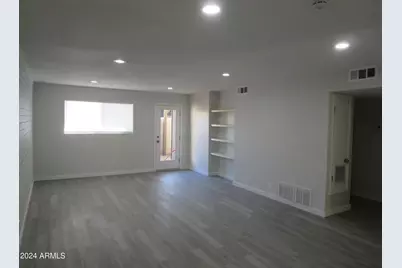 1450 E Bethany Home Road #Apt 34, Phoenix, AZ 85014 - Photo 10