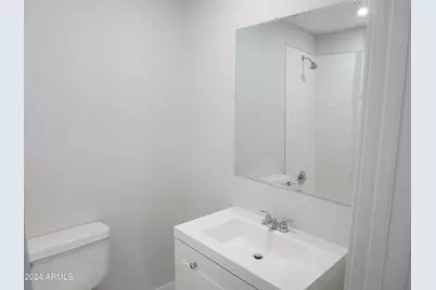 1450 E Bethany Home Road #Apt 34, Phoenix, AZ 85014 - Photo 6