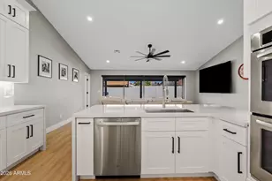 3026 E Leland St, Mesa, AZ 85213 - Photo 8