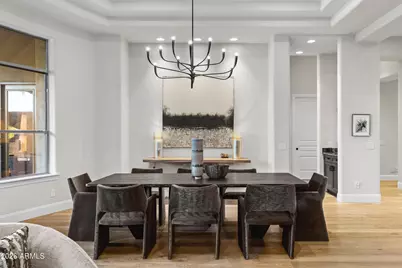 8832 E Wethersfield Road, Scottsdale, AZ 85260 - Photo 12