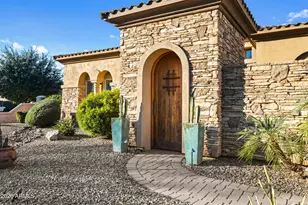 8832 E Wethersfield Rd, Scottsdale, AZ 85260 - Photo 4