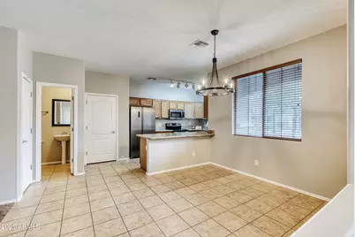 4378 E Rosemonte Drive, Phoenix, AZ 85050 - Photo 4