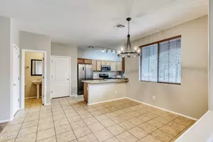 4378 E Rosemonte Dr, Phoenix, AZ 85050 - Photo 4