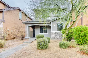 4378 E Rosemonte Dr, Phoenix, AZ 85050 - Photo 2