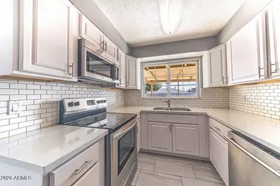 3715 W Glendale Avenue, Phoenix, AZ 85051 - Photo 4