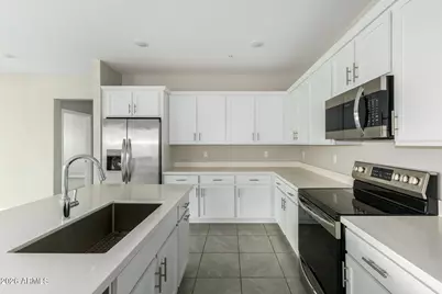 155 N Lakeview Boulevard #208, Chandler, AZ 85225 - Photo 12