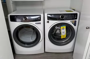 7801 N 44th Dr, Glendale, AZ 85301 - Photo 14