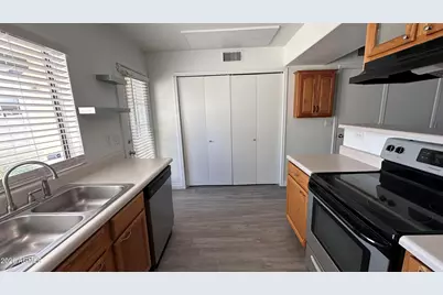 7801 N 44th Drive #1183, Glendale, AZ 85301 - Photo 12