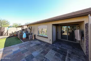 2725 E Mine Creek Rd, Phoenix, AZ 85024 - Photo 14