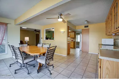 9815 W Lindgren Avenue, Sun City, AZ 85373 - Photo 12