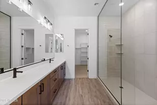 7584 W Evans Dr, Peoria, AZ 85381 - Photo 10