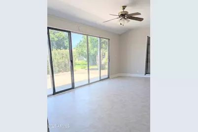 10510 W Camden Avenue, Sun City, AZ 85351 - Photo 16