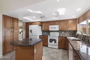 1752 Leisure World, Mesa, AZ 85206 - Photo 8