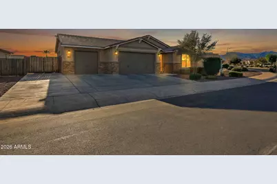 18335 W Wolf Street, Goodyear, AZ 85395 - Photo 2