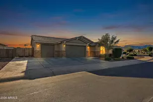18335 W Wolf St, Goodyear, AZ 85395 - Photo 2