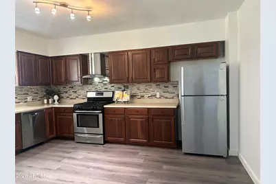 1111 E Turney Avenue #18, Phoenix, AZ 85014 - Photo 4