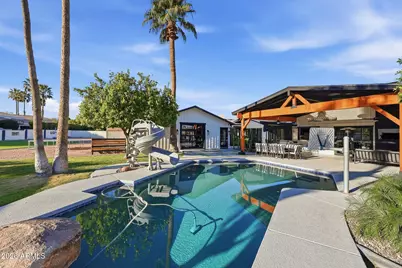 9026 N 67th Street, Paradise Valley, AZ 85253 - Photo 2