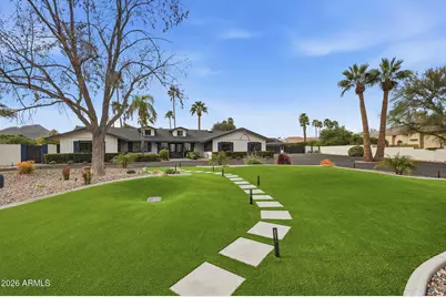 9026 N 67th Street, Paradise Valley, AZ 85253 - Photo 8