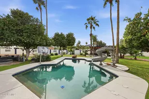 9026 N 67th St, Paradise Valley, AZ 85253 - Photo 32