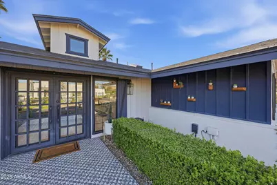 9026 N 67th Street, Paradise Valley, AZ 85253 - Photo 10