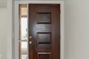 2529 N Doral Cir, Mesa, AZ 85215 - Photo 10