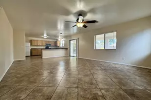 3304 S 80th Dr, Phoenix, AZ 85043 - Photo 8