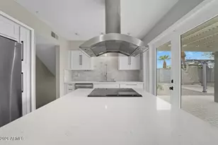 8437 E Thomas Rd, Scottsdale, AZ 85251 - Photo 16