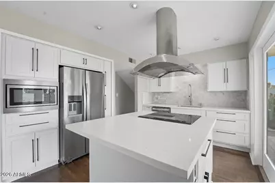 8437 E Thomas Road, Scottsdale, AZ 85251 - Photo 14