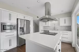 8437 E Thomas Rd, Scottsdale, AZ 85251 - Photo 14