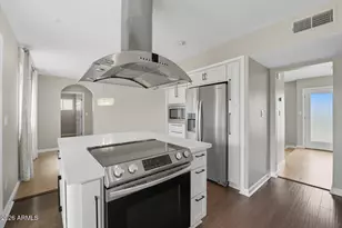 8437 E Thomas Rd, Scottsdale, AZ 85251 - Photo 18