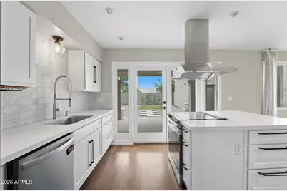 8437 E Thomas Road, Scottsdale, AZ 85251 - Photo 10