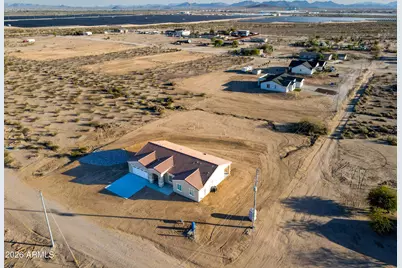 33279 W Alta Vista Road, Tonopah, AZ 85354 - Photo 14