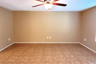 11005 W Kelso Dr, Sun City, AZ 85351 - Photo 4