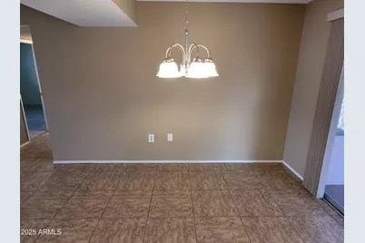 11005 W Kelso Drive, Sun City, AZ 85351 - Photo 6