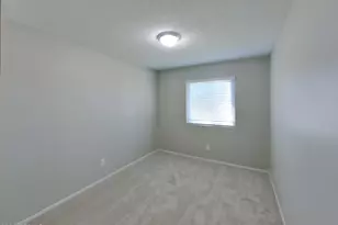 9833 N 47th Dr, Glendale, AZ 85302 - Photo 10