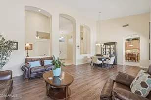 547 E Parkview Dr, Gilbert, AZ 85295 - Photo 14